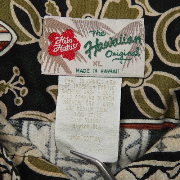 Hilo Hattie Hawaiian Original Shirt Mens XL Green Black Surfboard Floral Hawaii - Picture 4 of 9